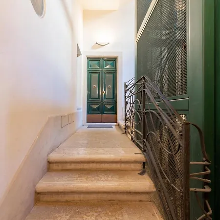 Corso Cavour Luxury Apartment Verona