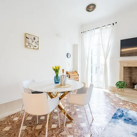 Lägenhet Corso Cavour Luxury